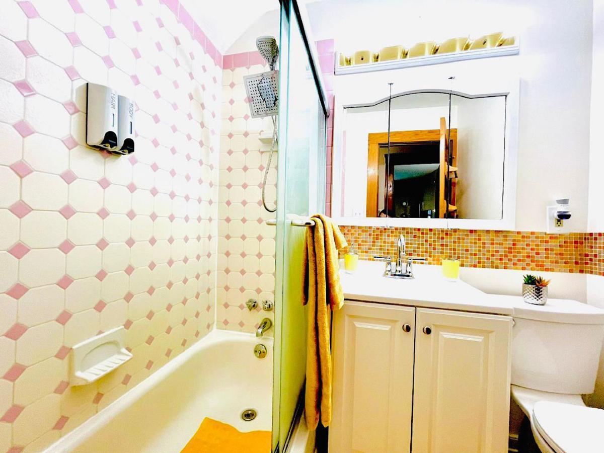 The Amber Retreat - Brooklyn Centre Comfort - Charming Space For Families, Couples & Business Travelers Near Downtown - With 300Mb Wifi, Parking & Self Check-In Кливланд Екстериор снимка