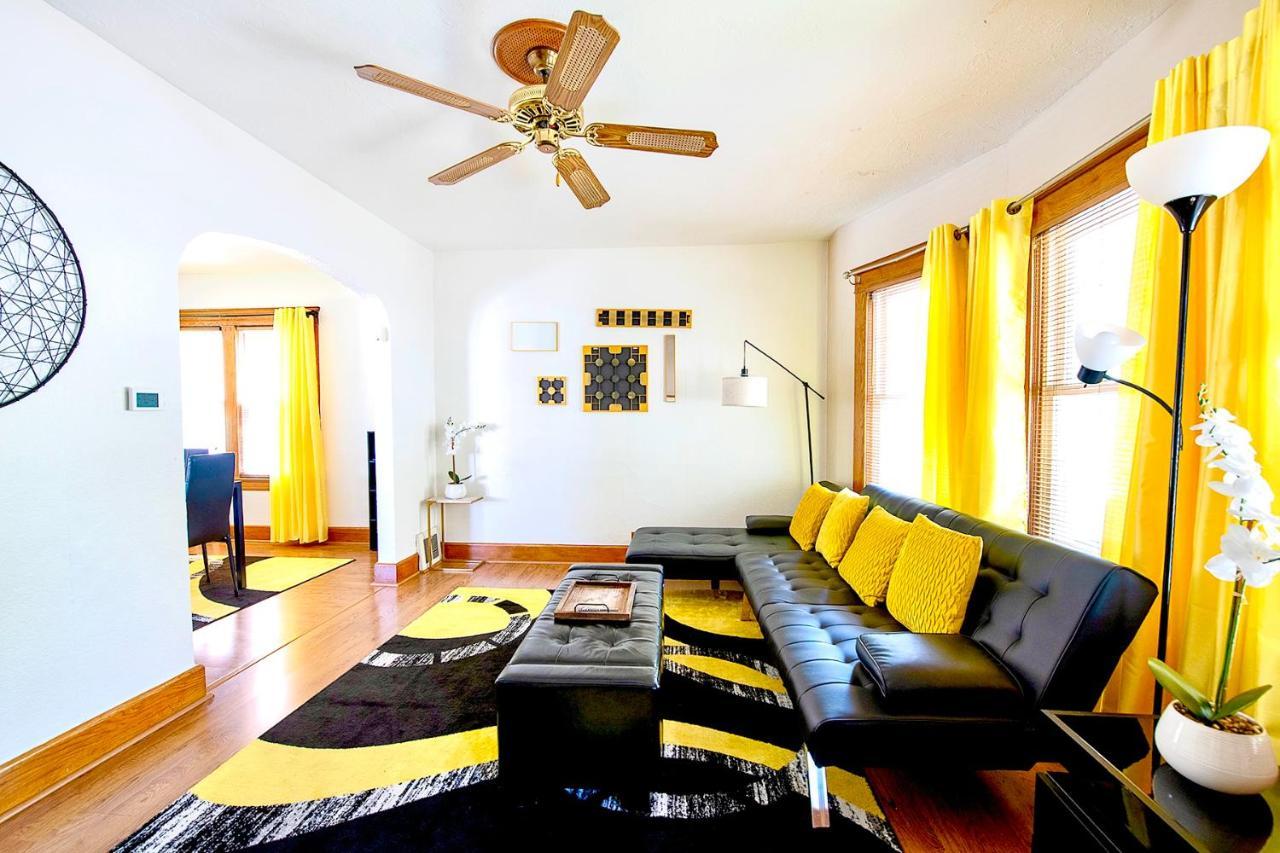 The Amber Retreat - Brooklyn Centre Comfort - Charming Space For Families, Couples & Business Travelers Near Downtown - With 300Mb Wifi, Parking & Self Check-In Кливланд Екстериор снимка