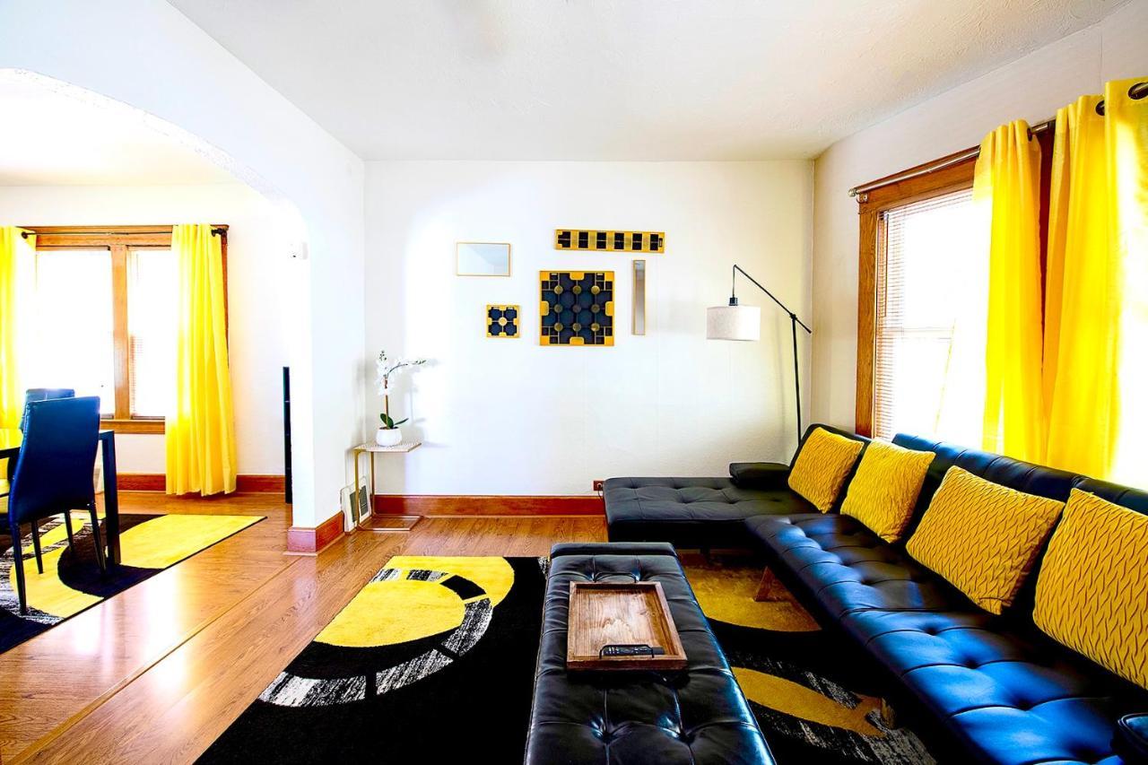 The Amber Retreat - Brooklyn Centre Comfort - Charming Space For Families, Couples & Business Travelers Near Downtown - With 300Mb Wifi, Parking & Self Check-In Кливланд Екстериор снимка