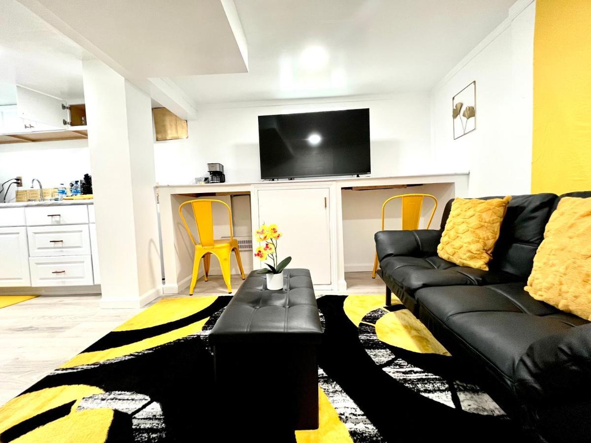 The Amber Retreat - Brooklyn Centre Comfort - Charming Space For Families, Couples & Business Travelers Near Downtown - With 300Mb Wifi, Parking & Self Check-In Кливланд Екстериор снимка